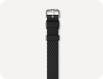 Aktiia Strap white background