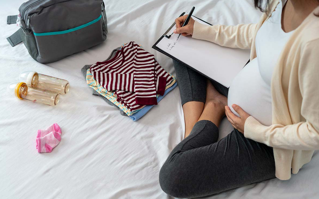 5 Hospital Bag Essentials for New Mums Banner